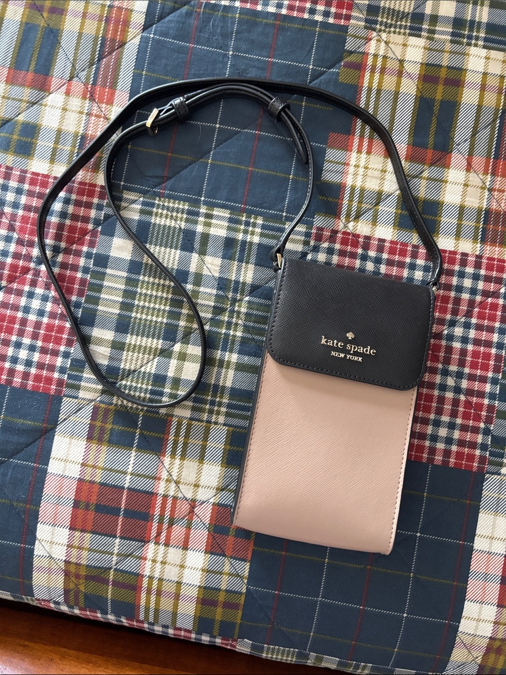 kate spade Two-Tone Crossbody Phone Pouch in Black & Blush